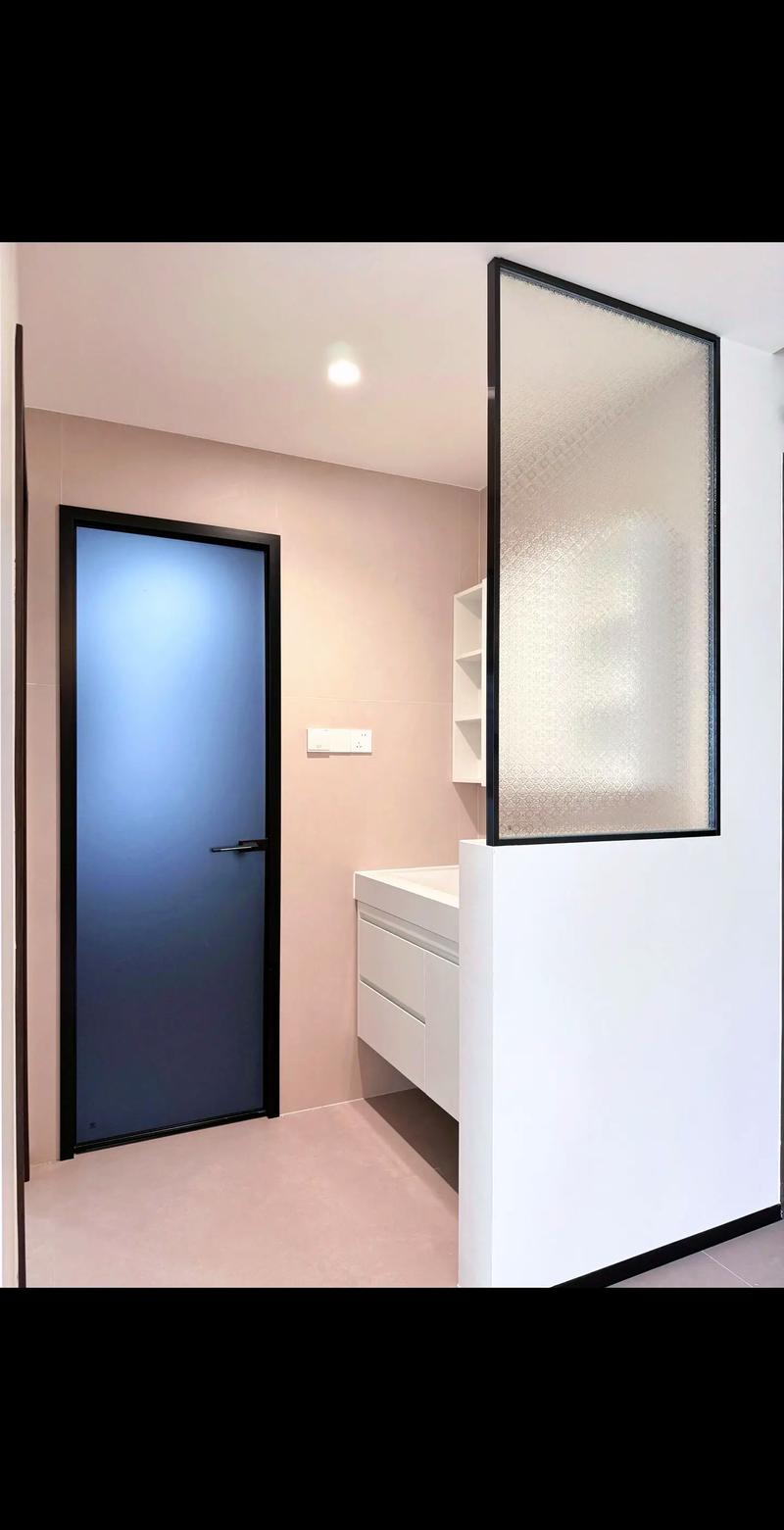 客衛生間半墻設計 美觀、實用與空間感的完美融合